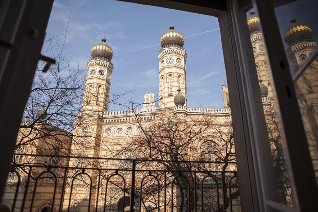 Synagogue View Apartment Boedapest Buitenkant foto