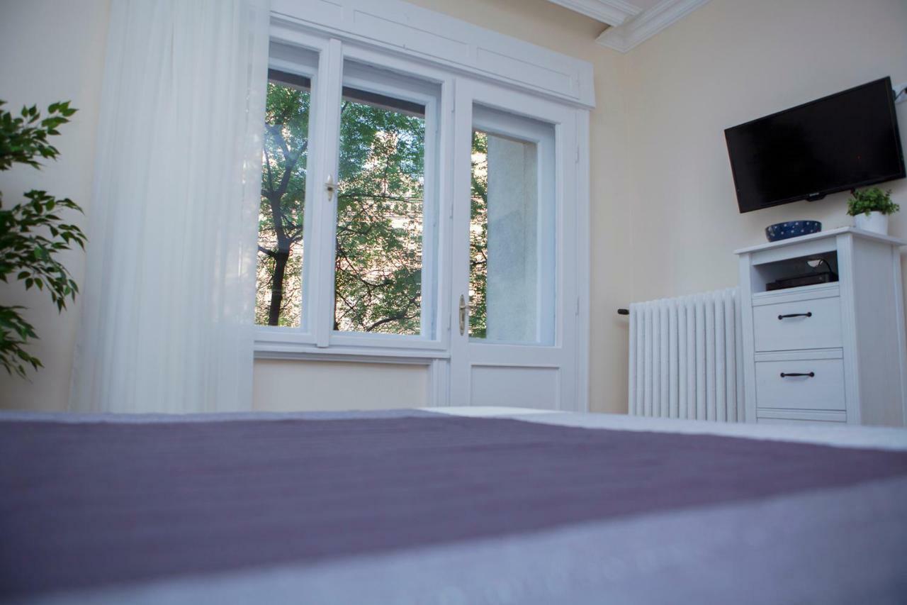 Synagogue View Apartment Boedapest Buitenkant foto